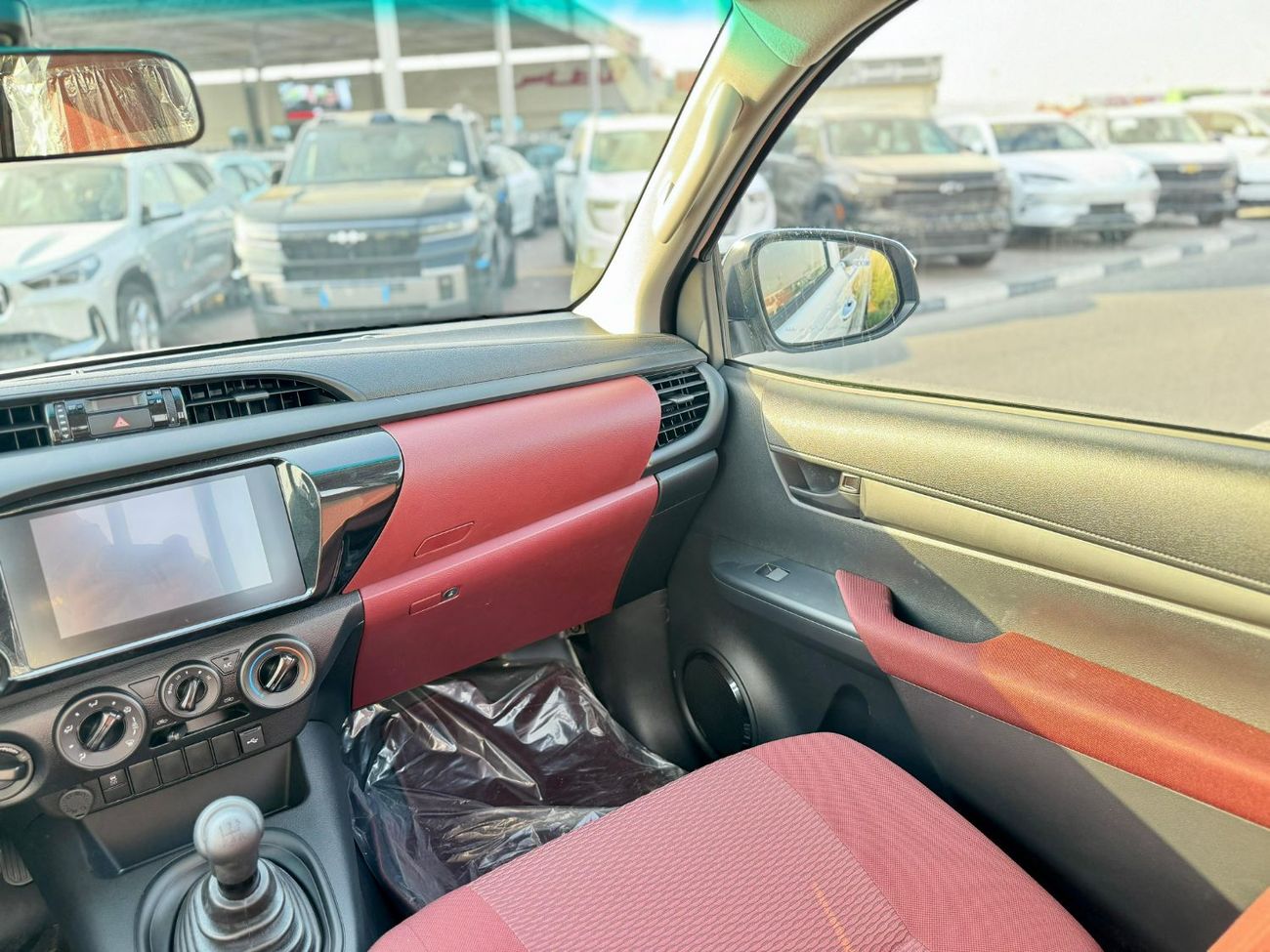 تويوتا هيلوكس GLX 2.7L Single Cab Utility 4WD M/T