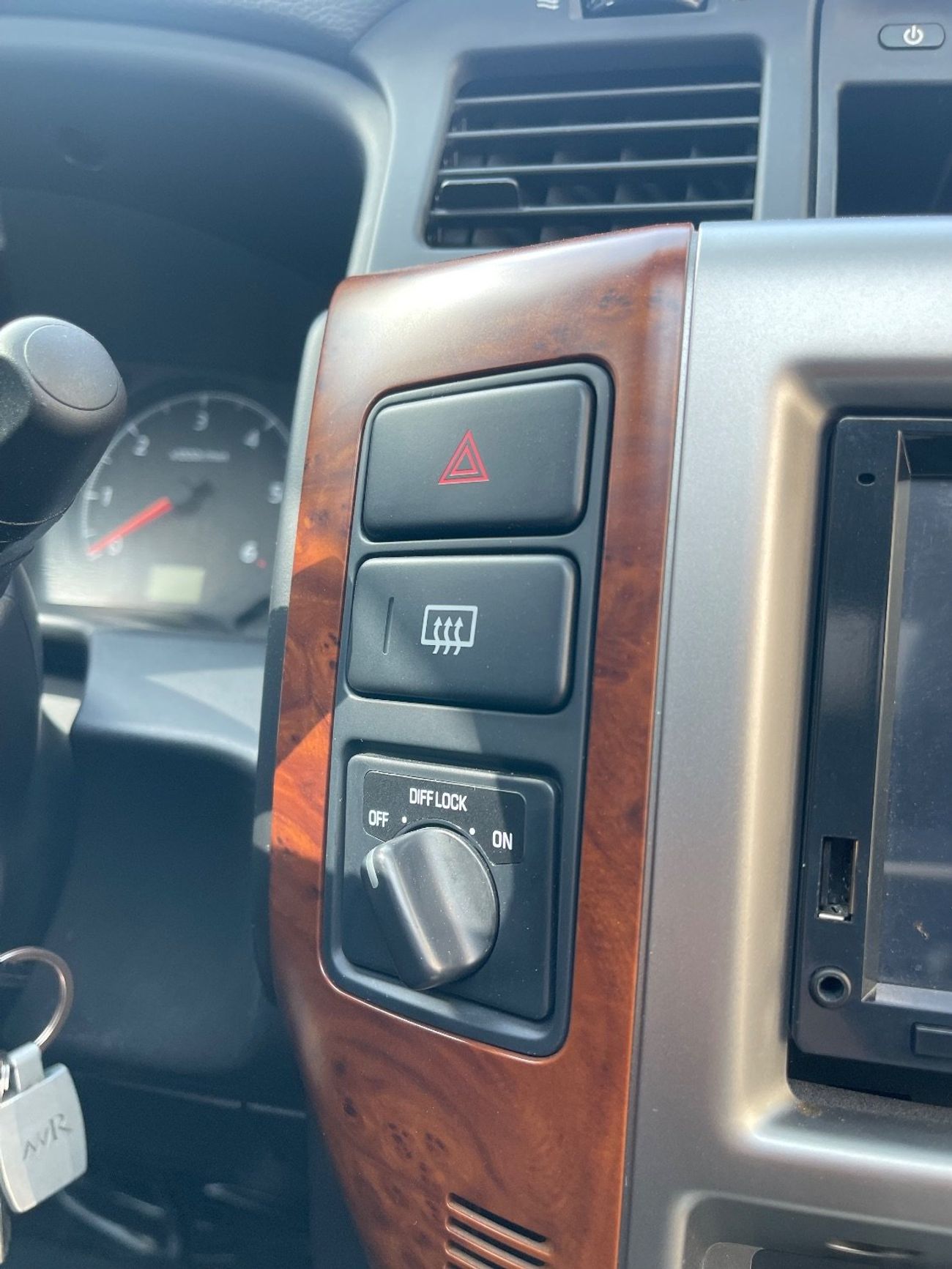 Nissan Patrol Safari Safari 4.8L A/T