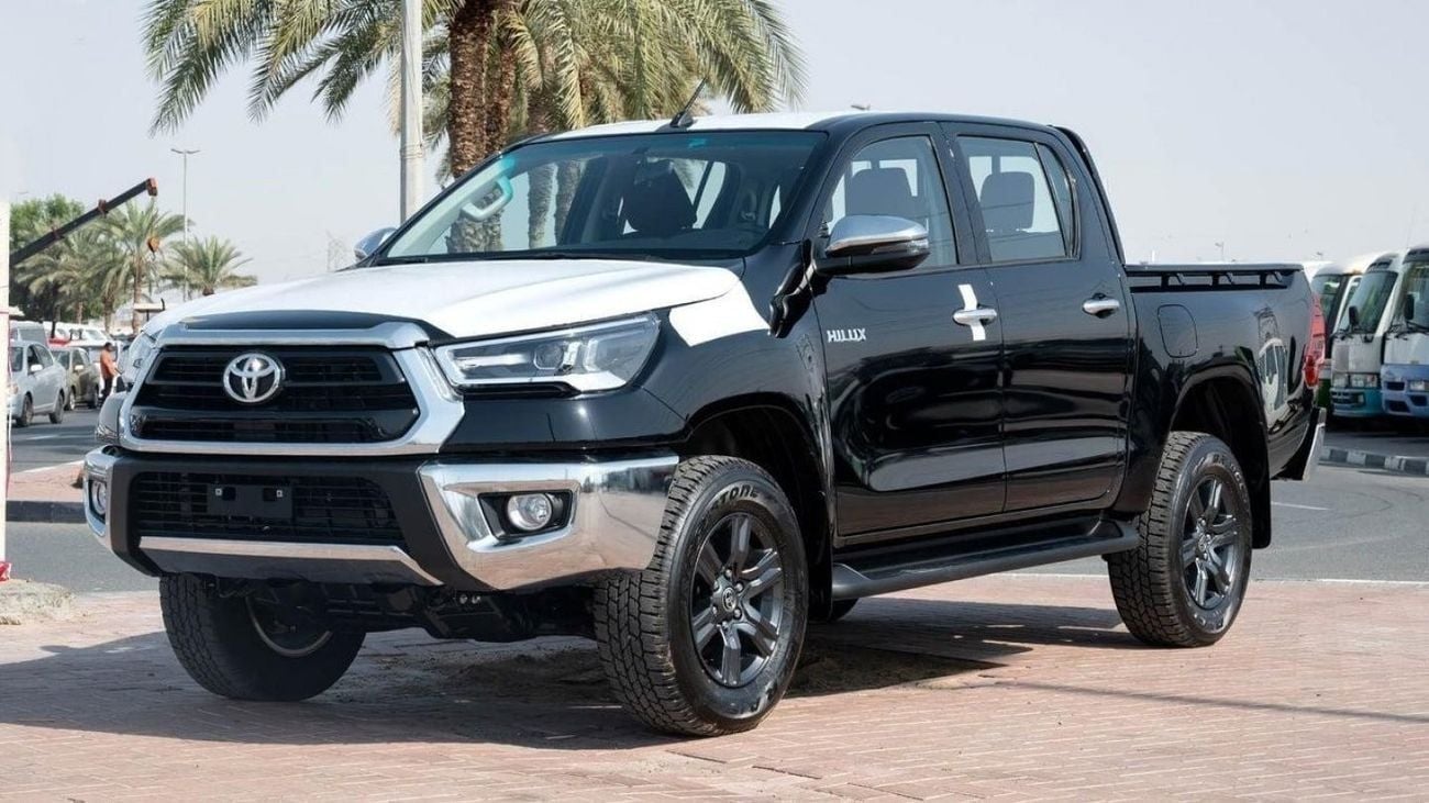 تويوتا هيلوكس SGLX TOYOTA HILUX SR5 2025 PETROL MANUEL 2.7L