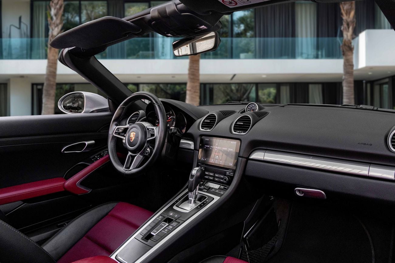 Porsche 718 Boxster 718 Boxster | 3,721 P.M | 0% Downpayment | Perfect Condition!