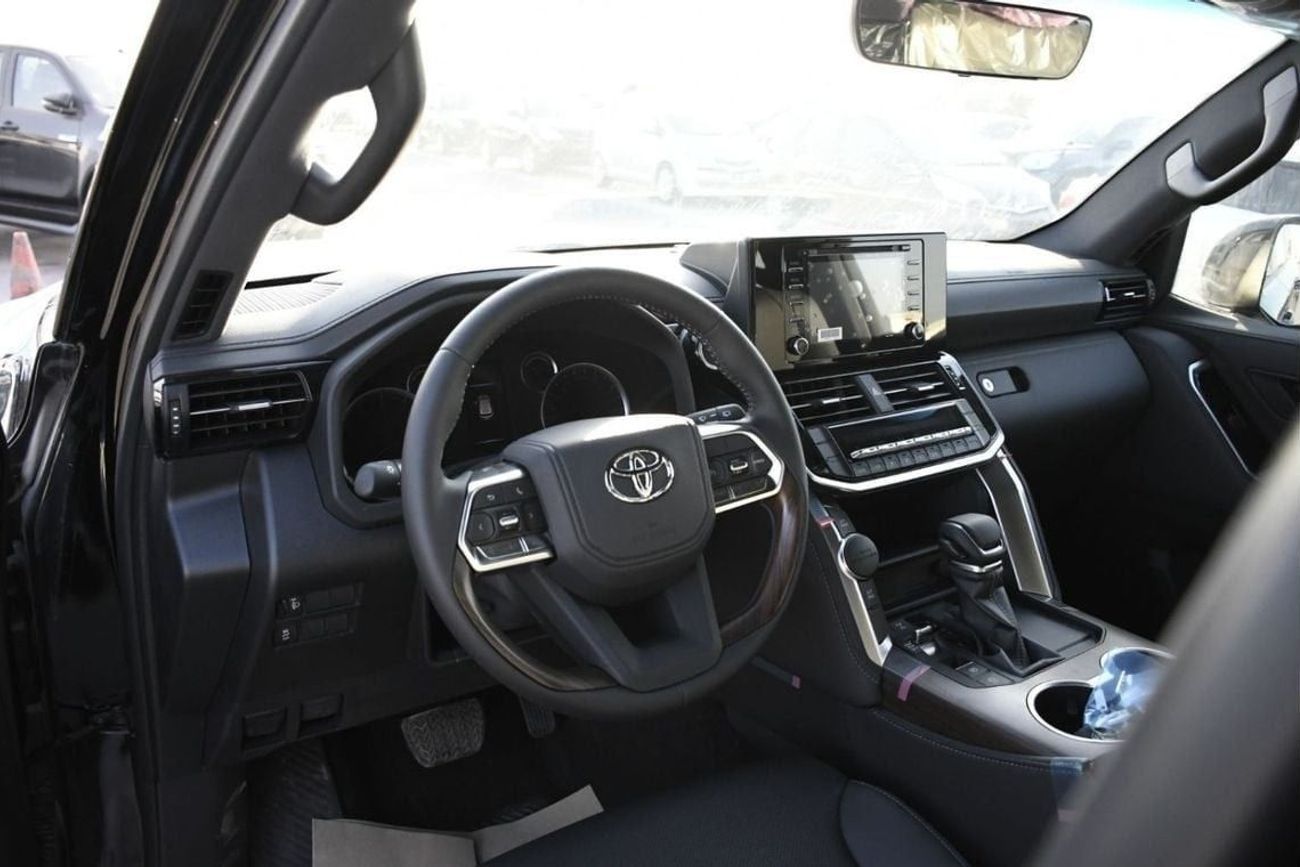 تويوتا لاند كروزر LC300 4.0 GXR WITH LEATHER AND POWER SEATS