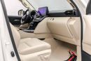 تويوتا لاند كروزر VX HI 4.0L - White Pearl Inside Beige | Export Only