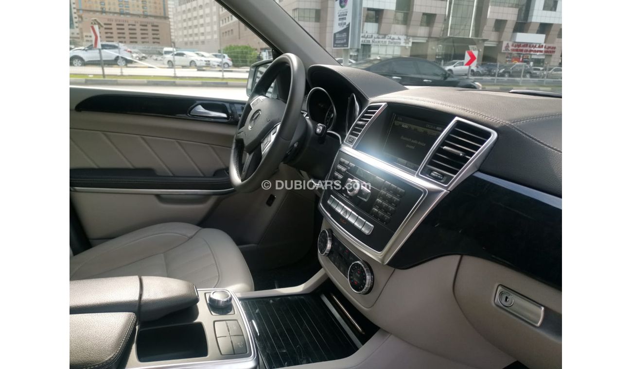Mercedes Benz GL450 WITH 2019 AMG 63 BODY KITS / 7 SEATS / LUXURY  / EXCELLENT CONDITION. 100% LIKE 2019