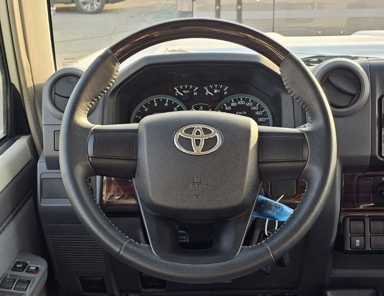 Toyota Land Cruiser 70 TOYOTA LANDCRUISER LC76 HARDTP LX || 5DOOR | STD OPTION | 6 STR PWR WINDOWS+MIRRORS+LOCKS WOOD LED F