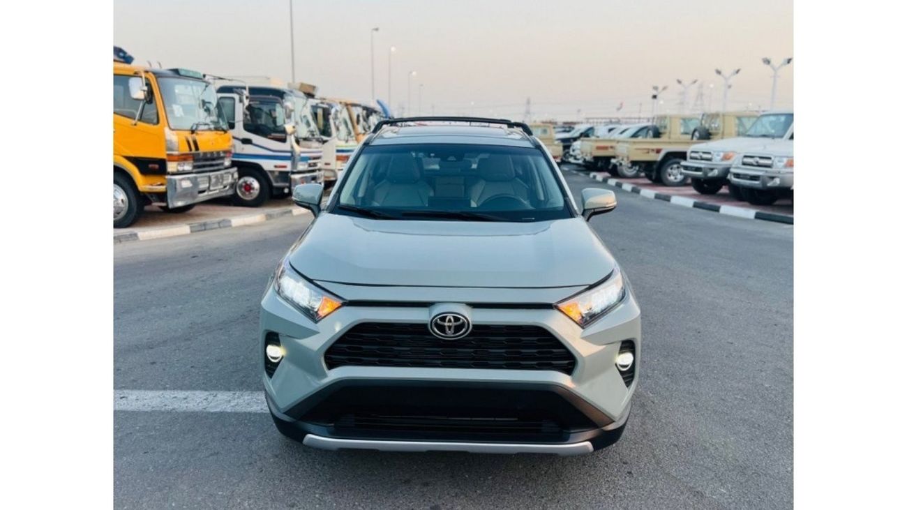 تويوتا راف ٤ XLE PREMIUM SUNROOF LEATHER SEAT