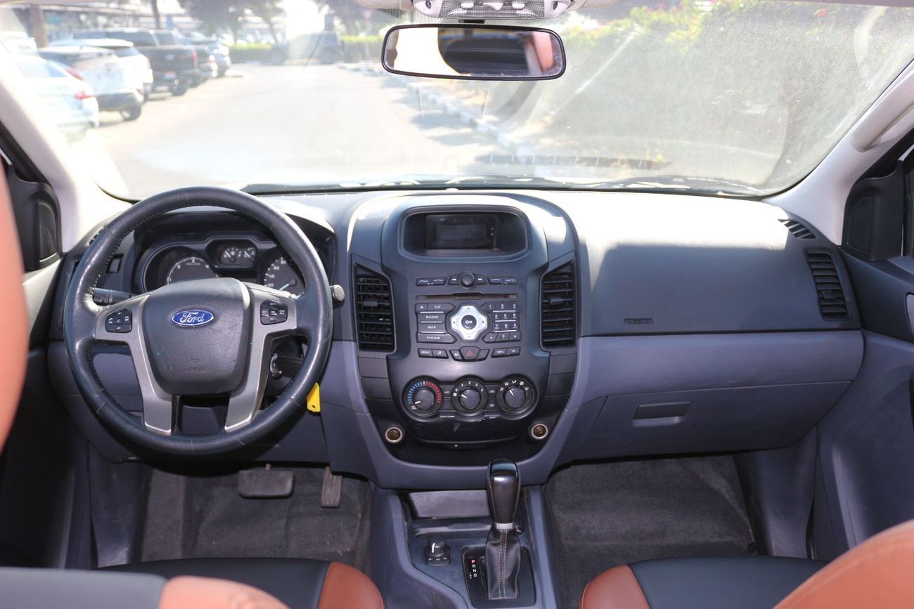 فورد رانجر FORD RANGER 3.2 DIESEL 4X4 2015 FULL AUTOMATIC GCC