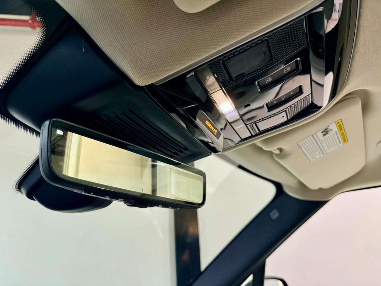 لاند روفر رينج روفر P530 SE