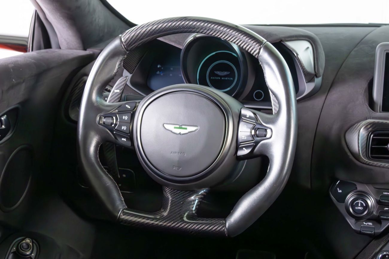 أستون مارتن فانتيج F1 Edition 4.0L