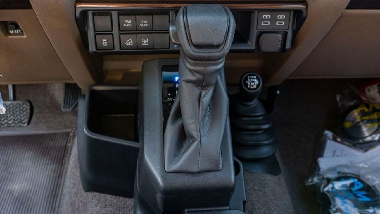 Toyota Land Cruiser 70 2024 Toyota LC71 4.0 Petrol