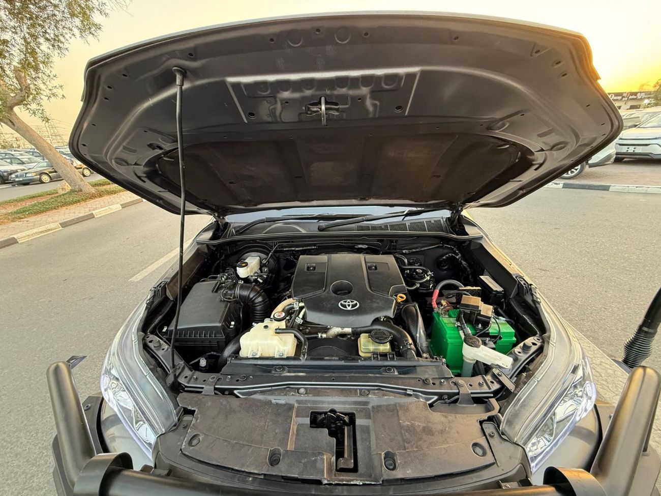 Toyota Hilux 2019 | 2.8L DIESEL | AT | RHD | BULL BAR | SPORTS BAR