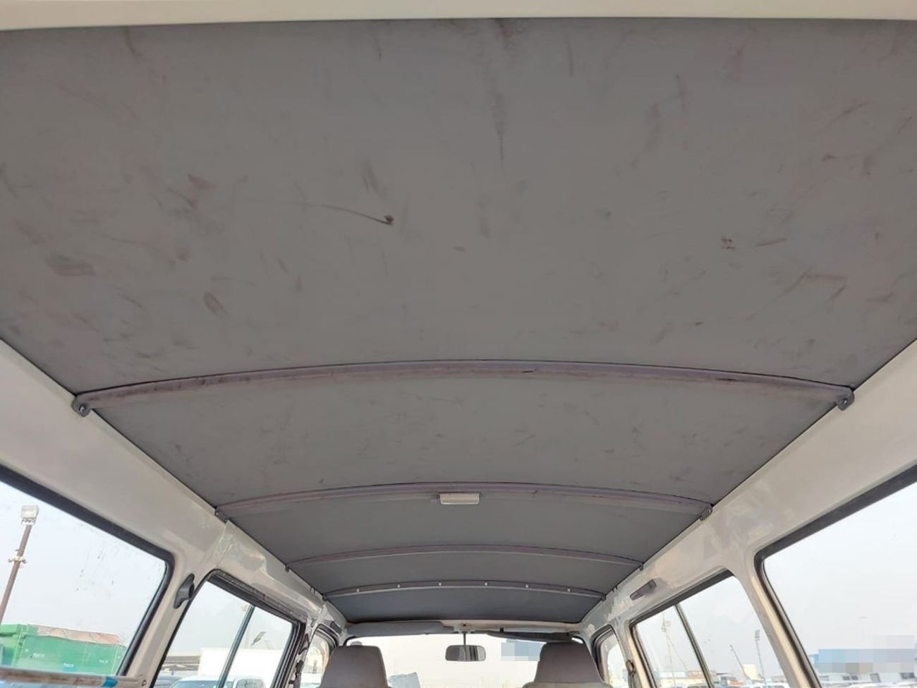 Toyota Hiace TOYOTA HIACE VAN RHD 2002 MODEL 2.0 L PETROL MANUAL(PM07906)