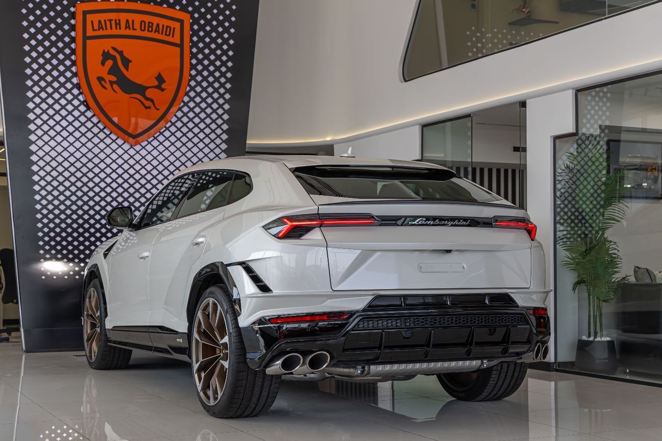 لامبورغيني اوروس S 4.0T V8 Lamborghini Urus S | Carbon Interior | Low Mileage 2024 (Warranty Available)