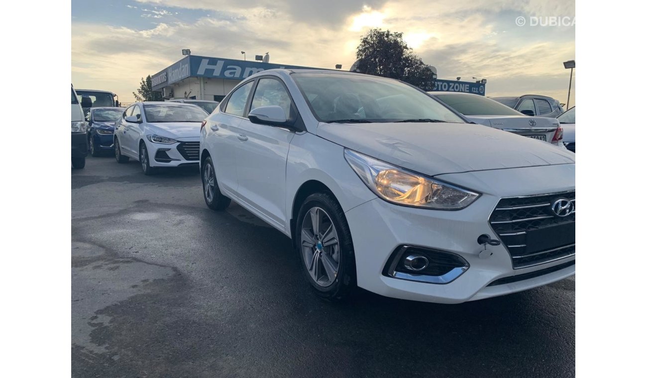 Hyundai Accent 1.6 with sun roof