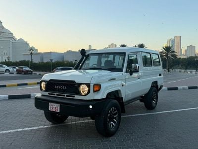 Toyota Land Cruiser 70 HT VXR 
