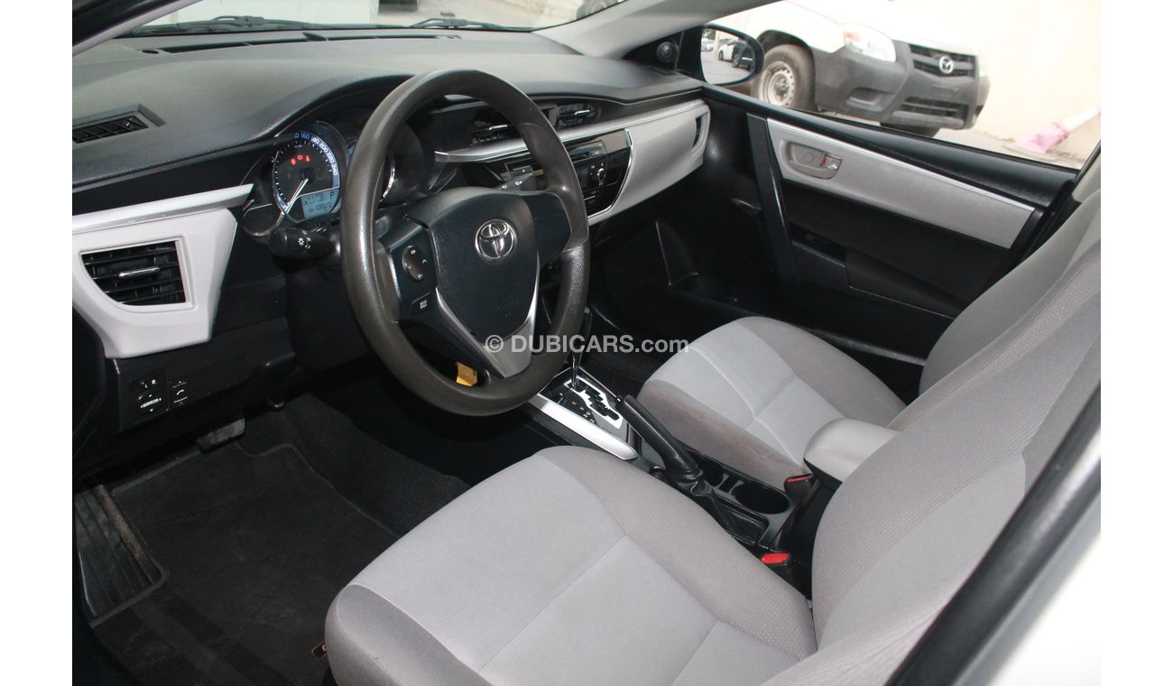 Toyota Corolla 2.0L SE 2015 MODEL GCC SPECS