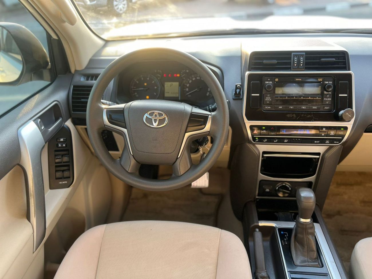 Toyota Prado 2021  Toyota Prado TX 2.7L V4.- AWD 4x4 - Accident Free - 7 Seater -