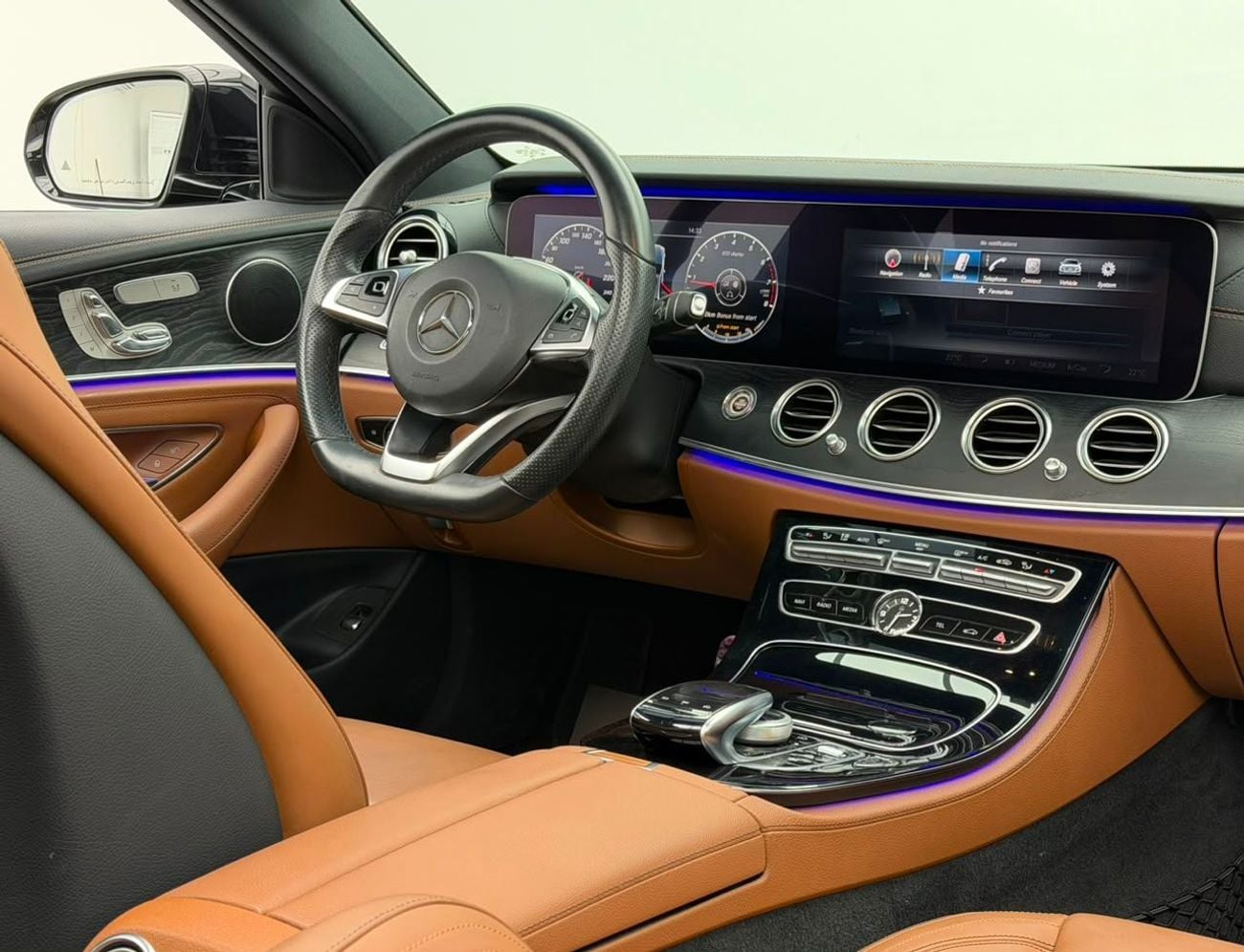 مرسيدس بنز E200 STD