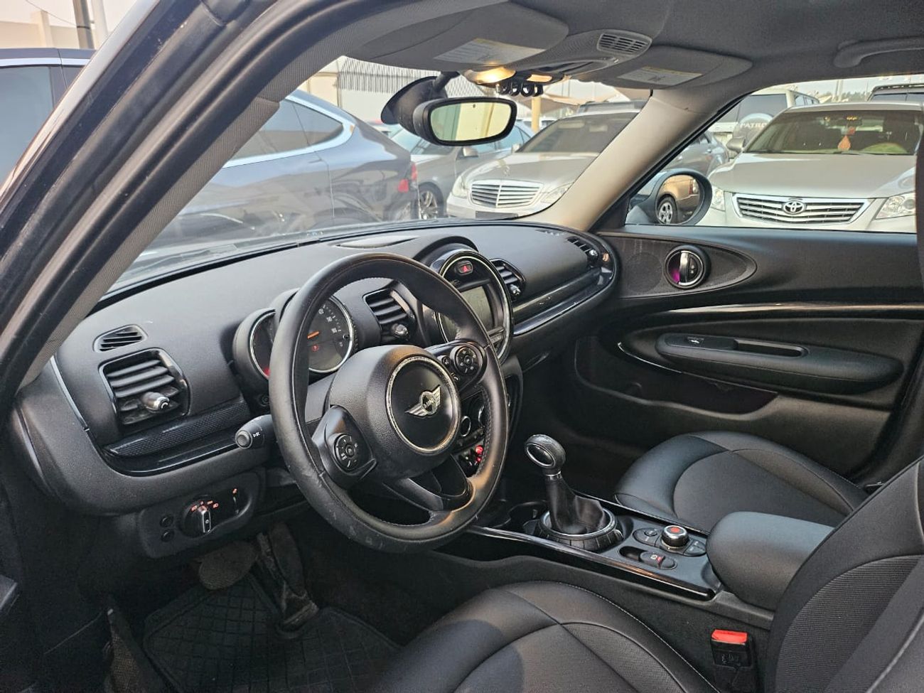 Mini Clubman COOPER low milage car