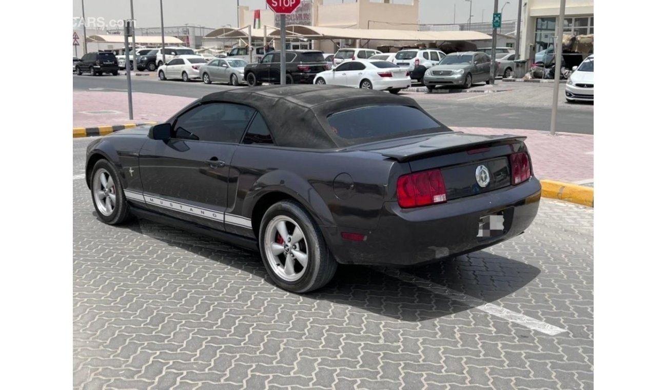 Ford Mustang 2007 model, imported from America, 6 cylinders, 95000 km.