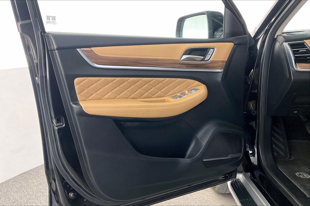 أم جي RX8 Luxury | شامل الضمان | 0 ﺪﻔﻋﺓ ﺃﻮﻟﻯ