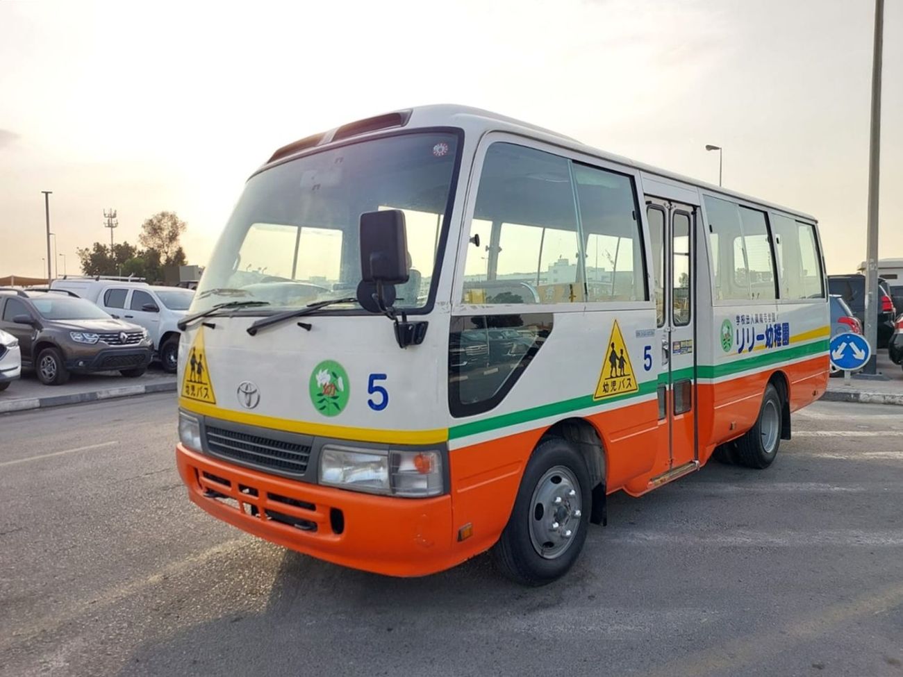 تويوتا كوستر TOYOTA COASTER BUS RHD 2006 MODEL 4.0 L DIESEL AUTOMATIC(PM50981)