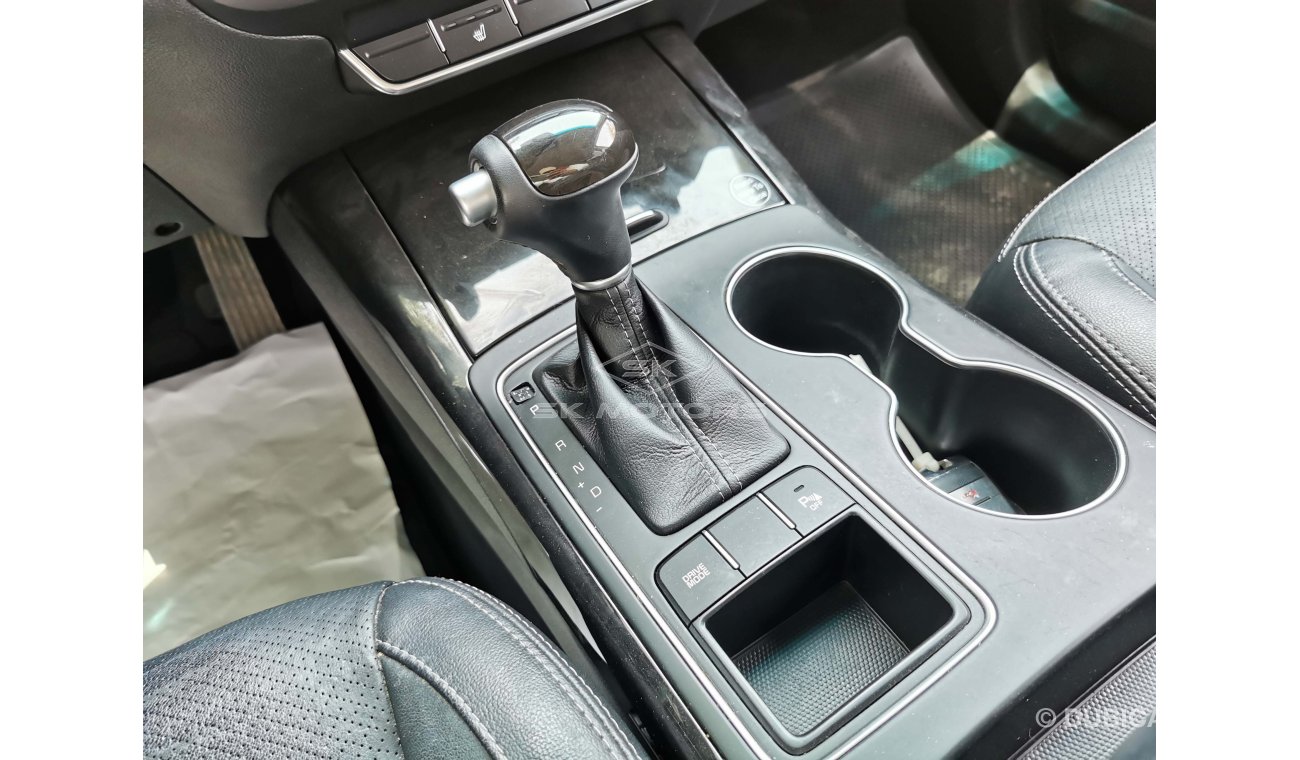 Kia Sorento 3.3L, 18" Rims, Front Power Seat, DVD, Rear Camera, Leather Seats, Rear A/C, Drive Mode (LOT # 779)
