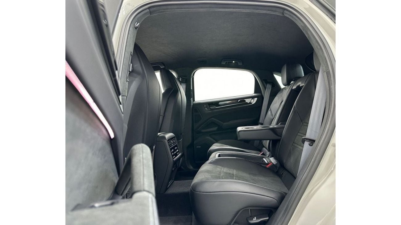 بورش كايان 2024 Porsche Cayenne Turbo GT Coupe, 2026 Porsche Warranty, Full Porsche Service History, GCC