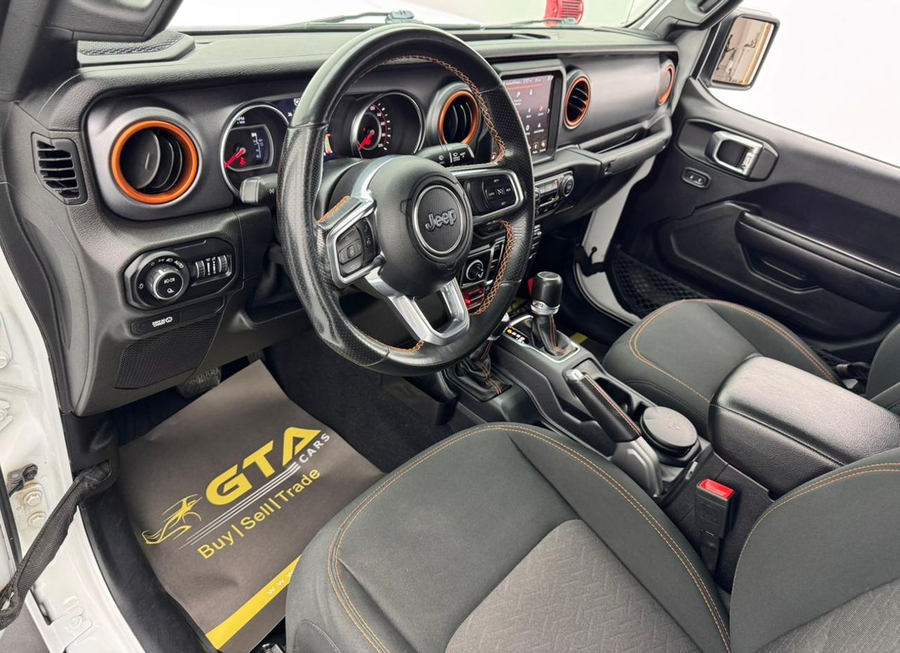 Jeep Gladiator Sand Runner 3.6L 2021 Jeep Gladiator Sand Runner, 2026 Jeep Warranty, Jeep Service History, GCC