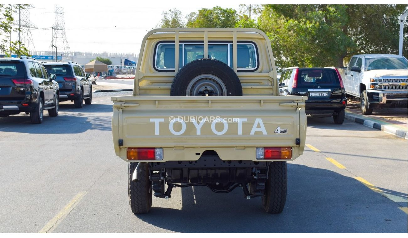 Toyota Land Cruiser Pick Up 79 DOUBLE CAB PICKUP V6 4.2L DIESEL 4WD MANUAL TRANSMISSION