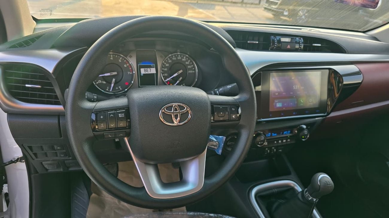 تويوتا هيلوكس S GLX 2.7L AWD M/T