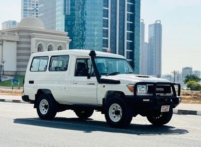 تويوتا لاند كروزر 70 LC76 STD 2018 RHD Diesel Engine 3 Doors Full Option Very Clean Title