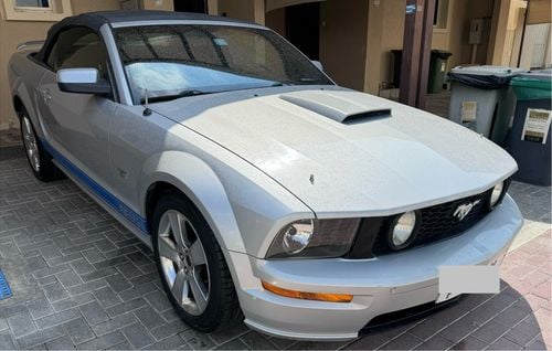 فورد موستانج V8 GT Convertible