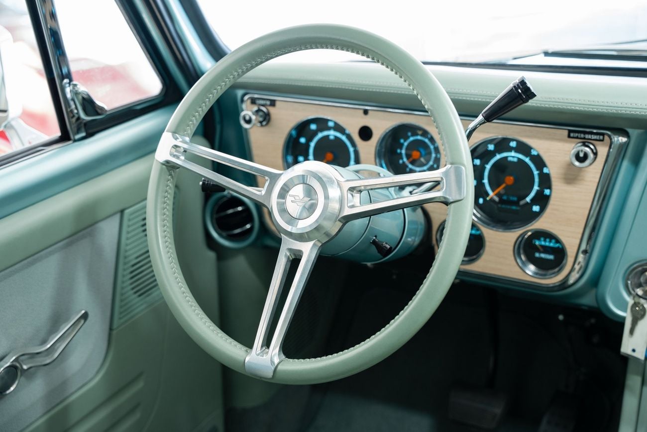 شيفروليه بليزر K5 Velocity Restorations LT1 10 Speed Pro Touring Restomod