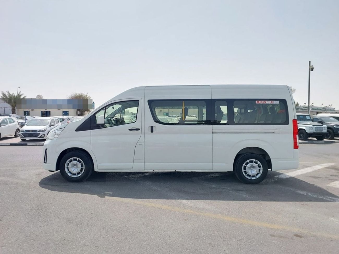 تويوتا هاياس (RAMADAN OFFER) TOYOTA HIACE COMMUTER VAN RHD 2019 MODEL 2.8 L DIESEL AUTOMATIC(PM10875)