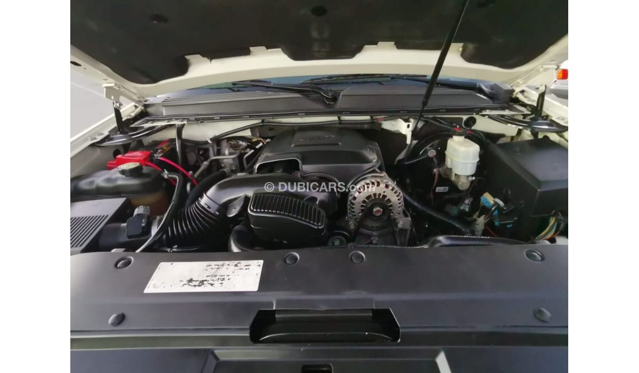 GMC Yukon GMC YOUKAN DENALI 2011 GCC SPECEFECATION