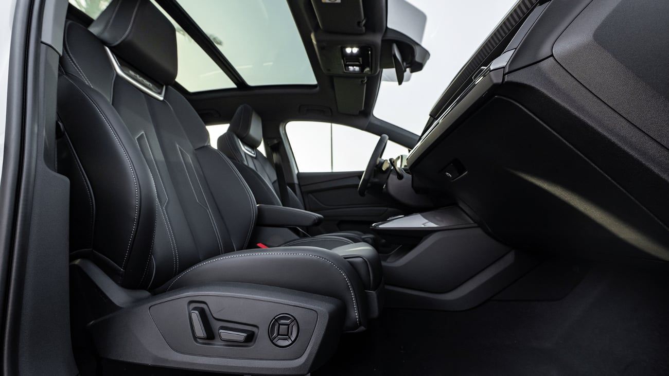 Audi Q4 2025 | AUDI E-TRON Q4 TOP VERSION [ EXPORT ONLY ]