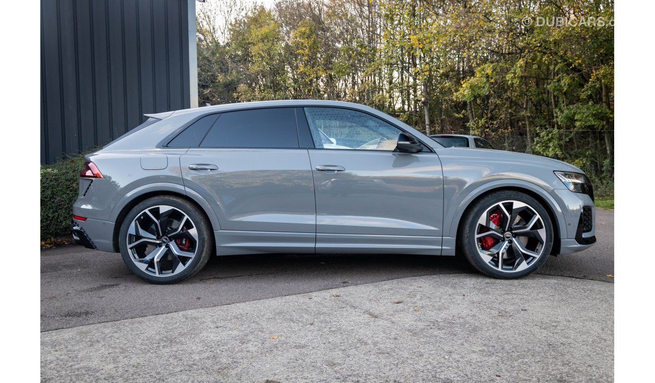 Audi RS Q8 RHD