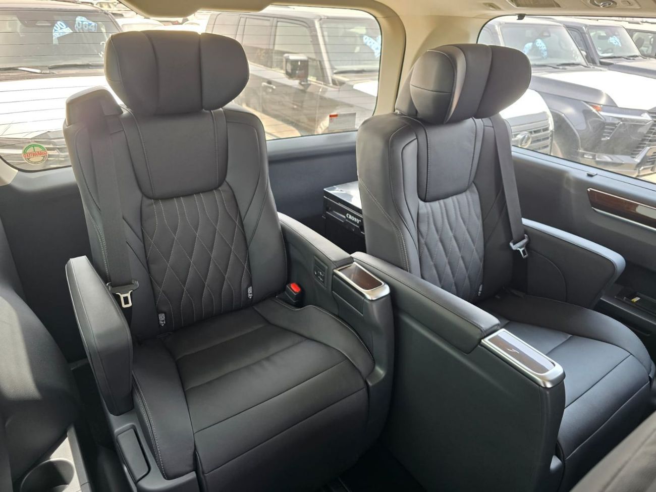 Toyota Granvia 3.5L V6 PETROL PREMIUM  6 SEATER FULL OPTION