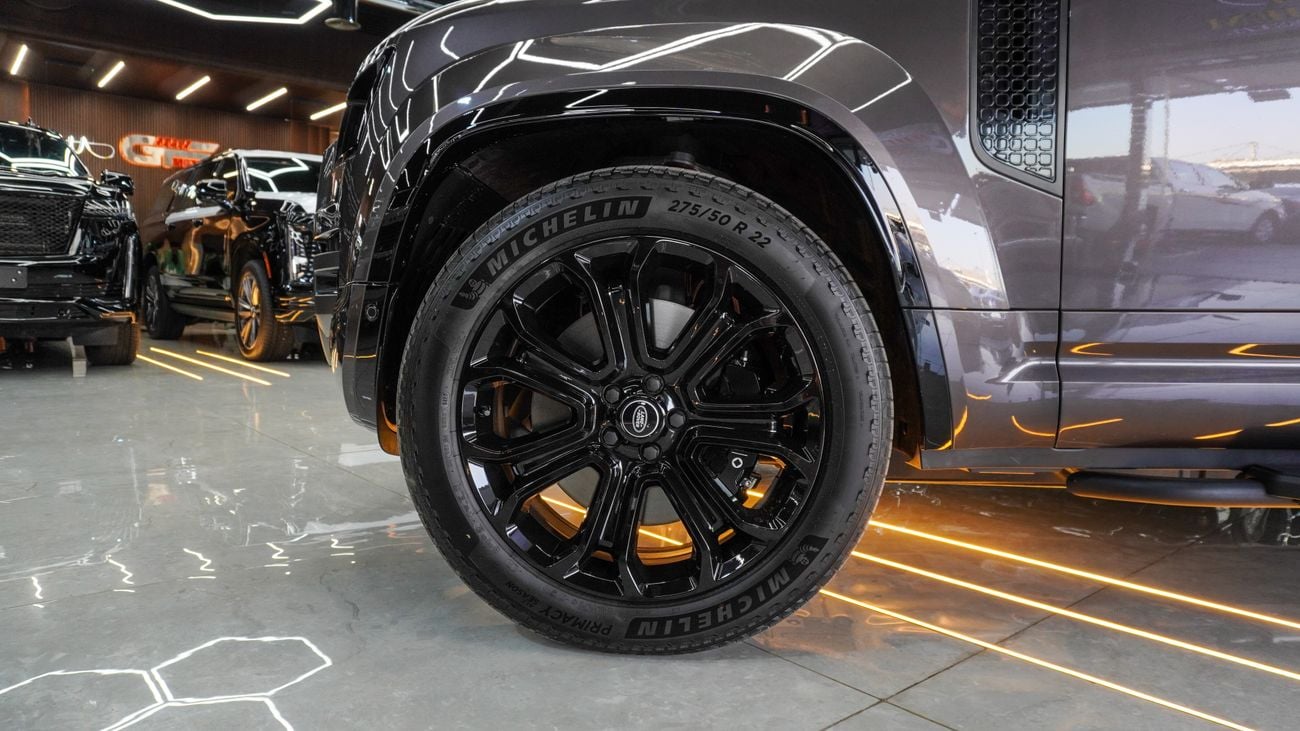 Land Rover Defender V8