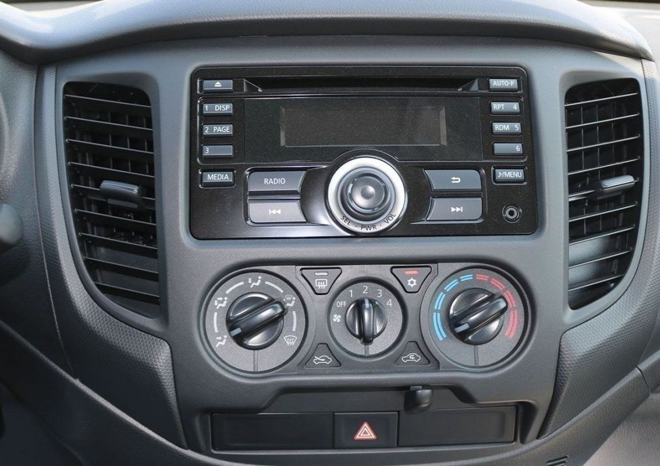 ميتسوبيشي L200 GL LOWEST PRICE 2023 | 4x4 | Diesel Engine 2.5L | Double Cab | Power Locks and Windows | Export Only