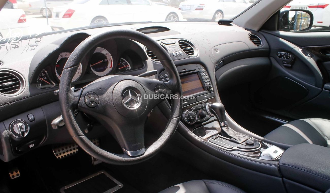 Mercedes-Benz SL 550 CONVERTIBLE