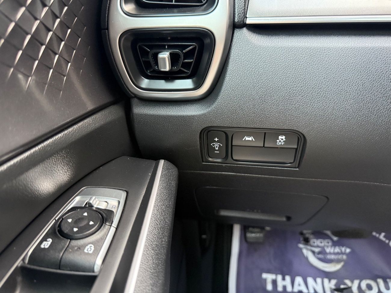 كيا سورينتو 2.5L LX (RWD)