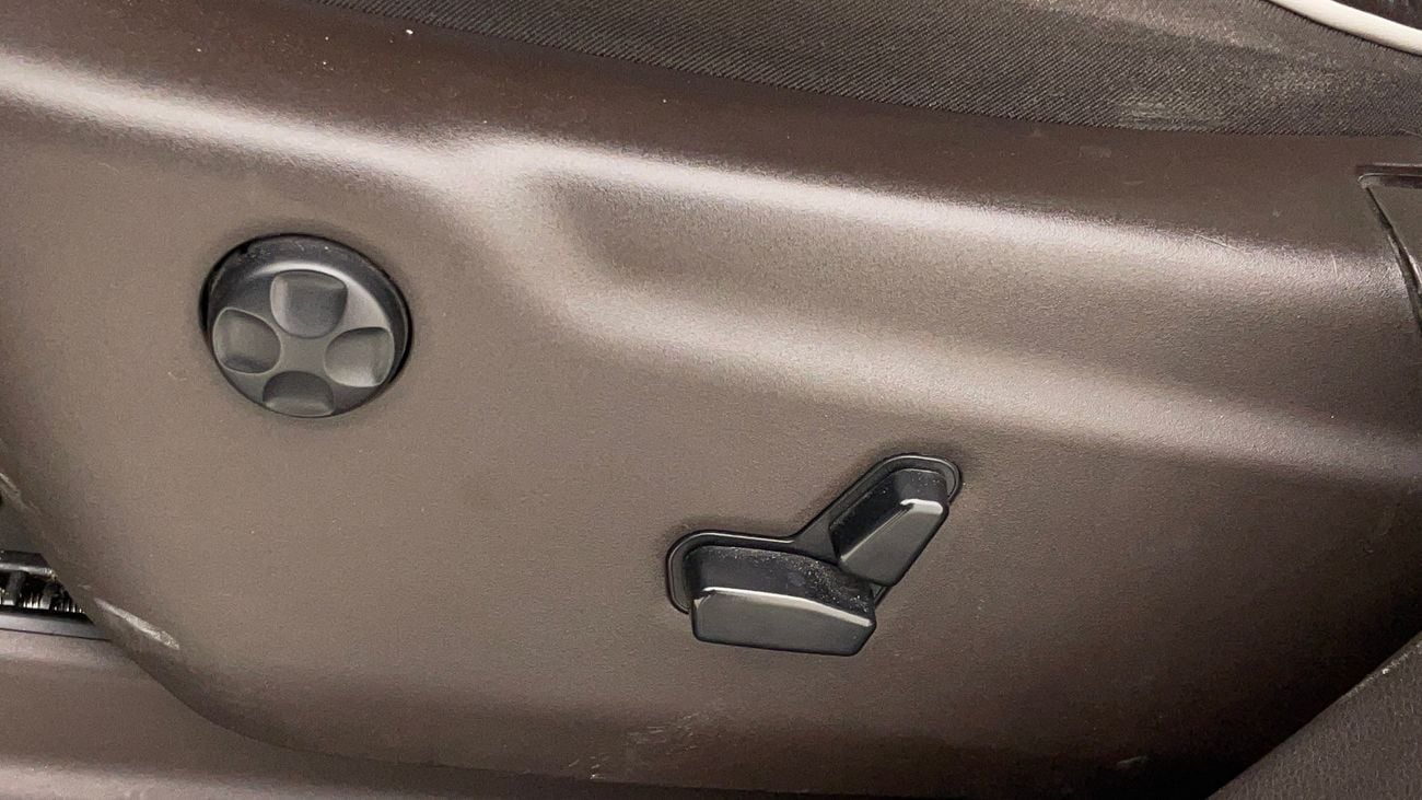 جيب جراند شيروكي OVERLAND 5.7 | بدون دفعة مقدمة | اختبار القيادة في المنزل