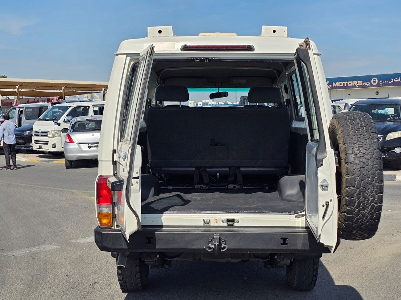 Toyota Land Cruiser 70 LANDCRUISER LC78/ 4.2L DIESEL M/T / RIGHT HAND/ TROOP CARRIER / EXPORT ONLY