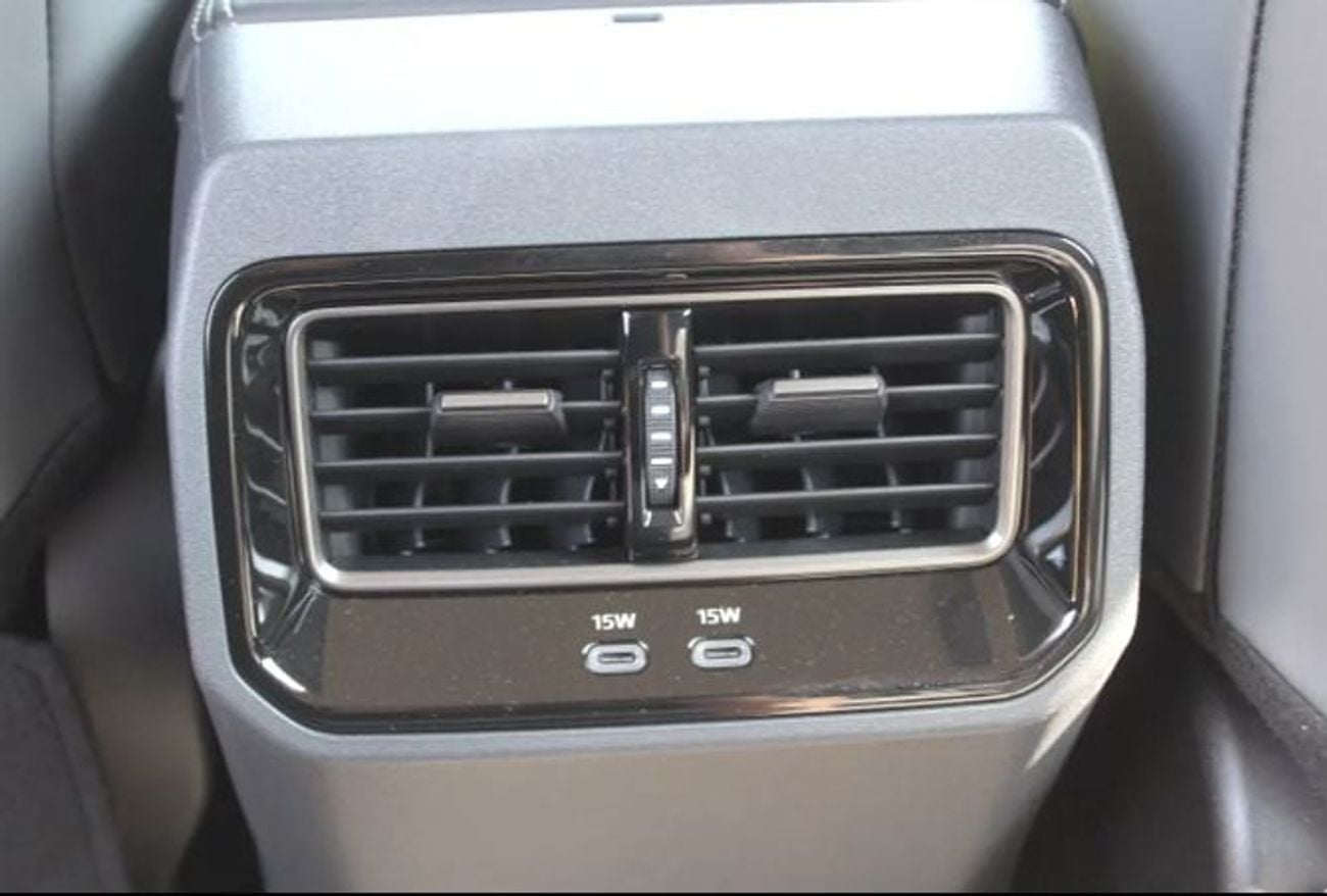 Toyota RAV4 Flagship ECTB - 3. Toyota Rav4 Flagship – Hybrid Auto – Black with Black
