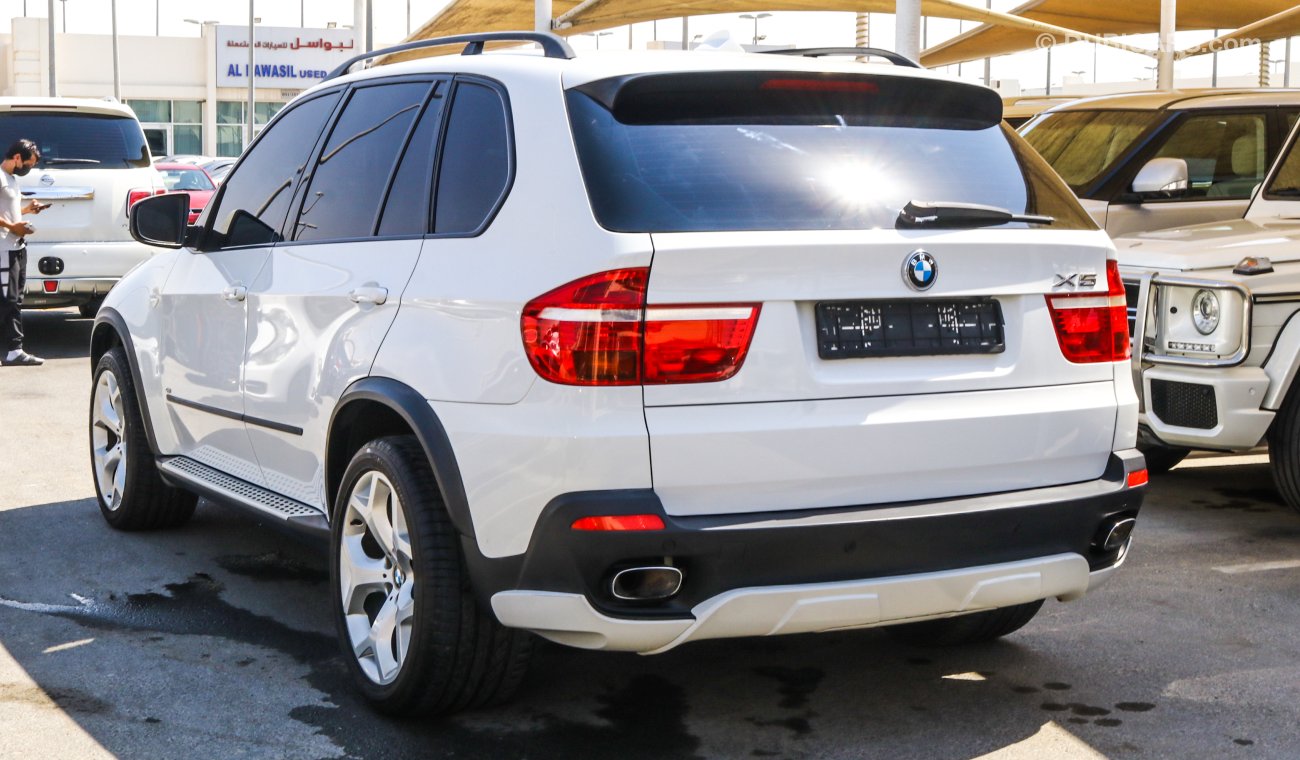 BMW X5 4.8