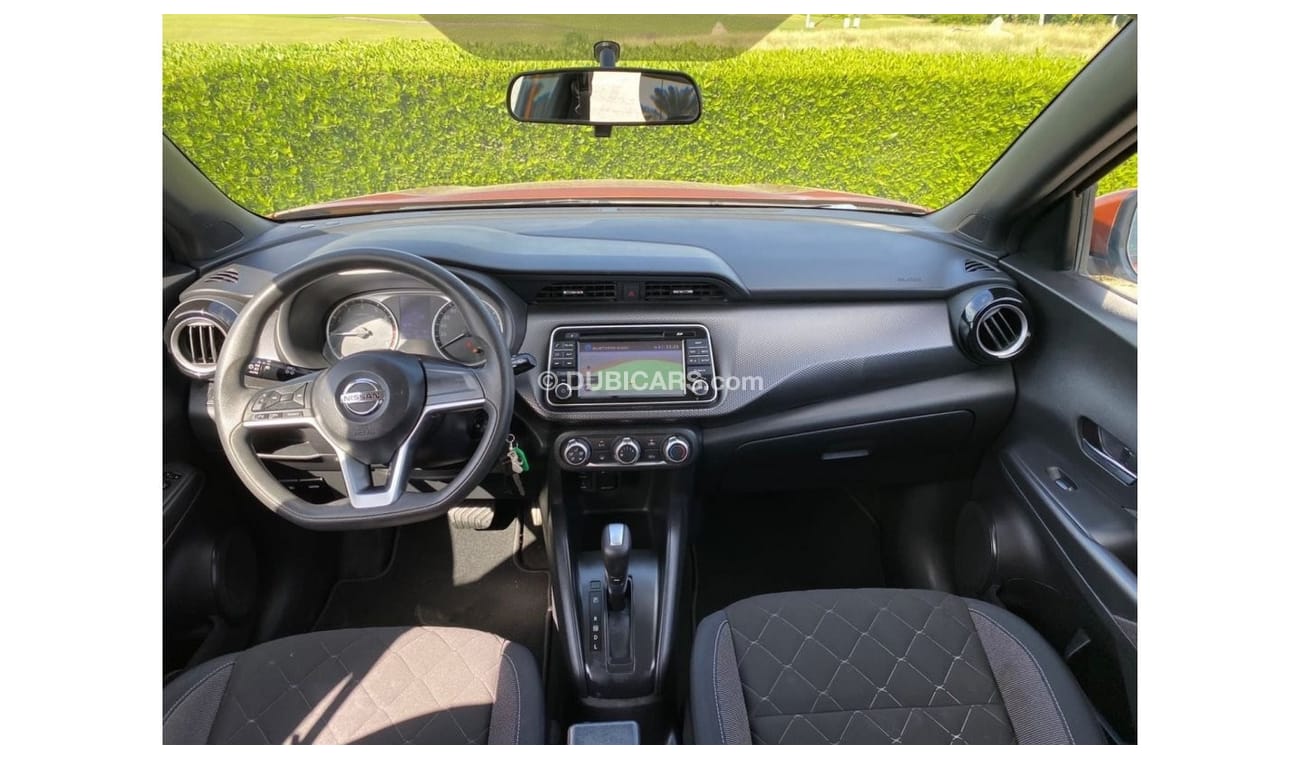 Nissan Kicks SV NISSAN KICKS GCC 2018 mid option