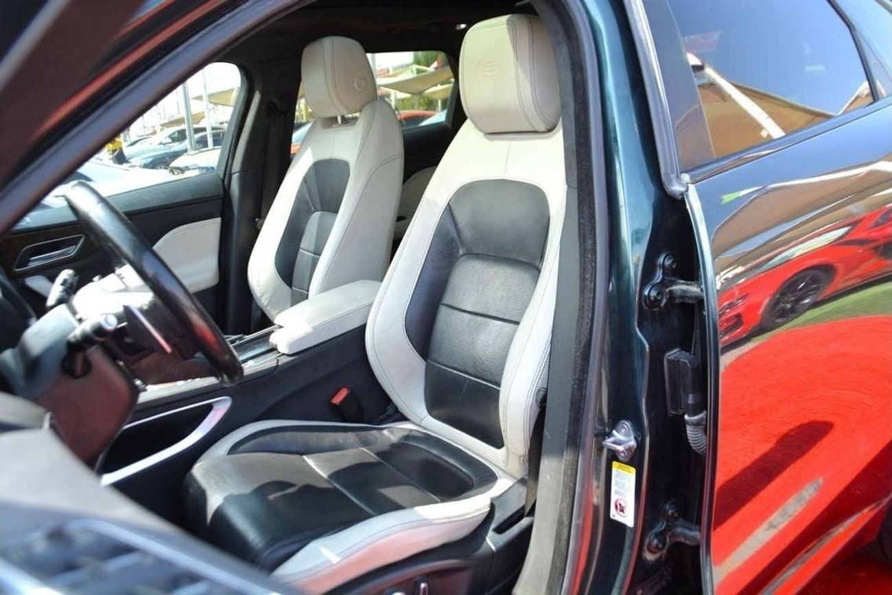 Jaguar F-PACE S 3.0L (380 HP)JAGUAR F-PACE ( S ) CLEAN CAR / FULL OPTION -PANORAMIC ROOF