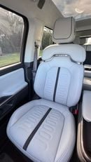 ريفيان R1S ADVENTURE PACKAGE