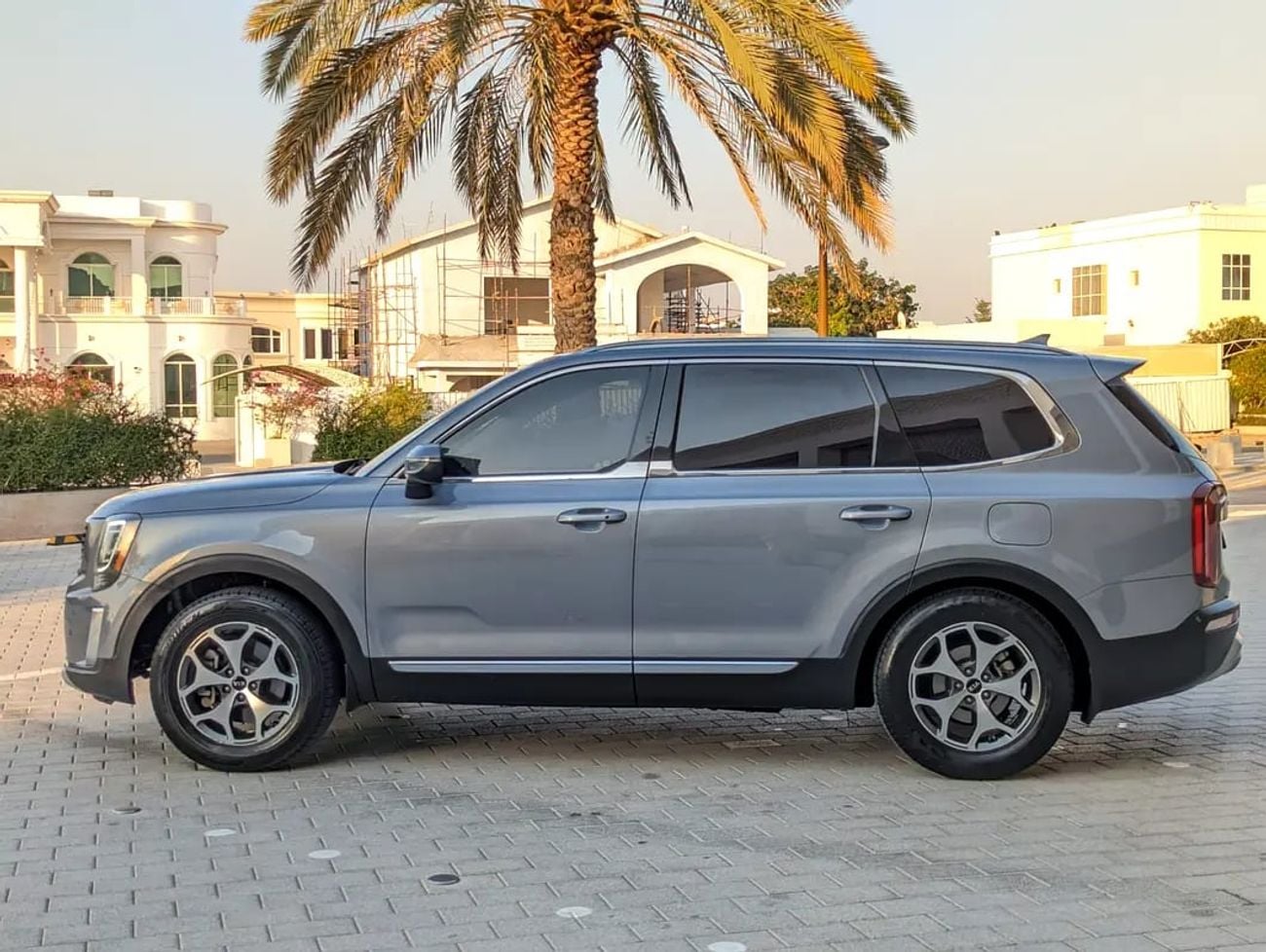 كيا تيلورايد EX FULL OPTION 3.8L V6 IN EXCELLENT CONDITION